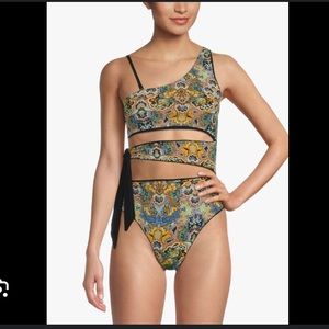 Maaji Swimsuit new with tags size Large